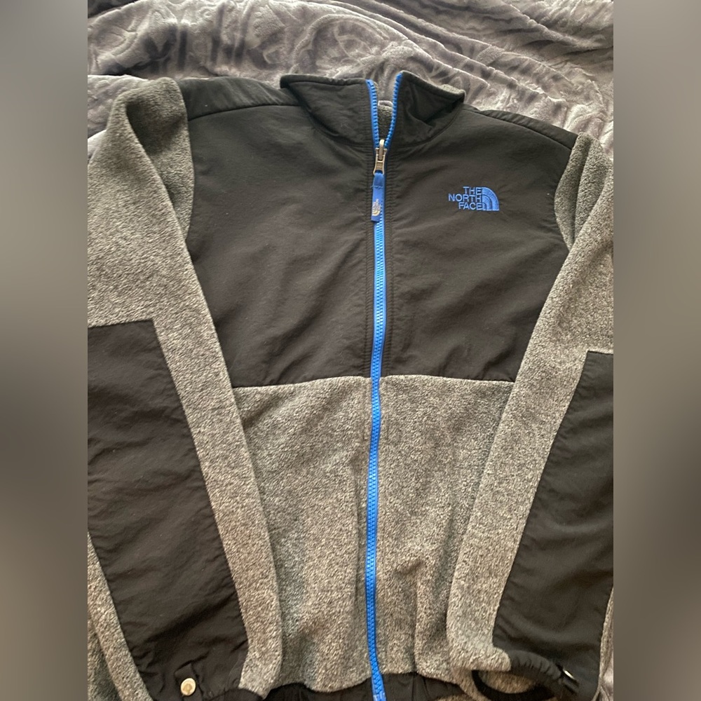 Boys The North Face coat!